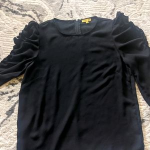 Black Women's Ruffle Blouse (M)